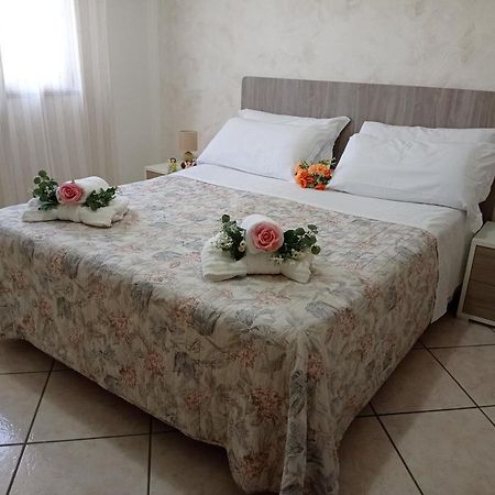 Depandance Con Piscina In Uso In Esclusivo In B&B Сант-Антонио-Абате Экстерьер фото
